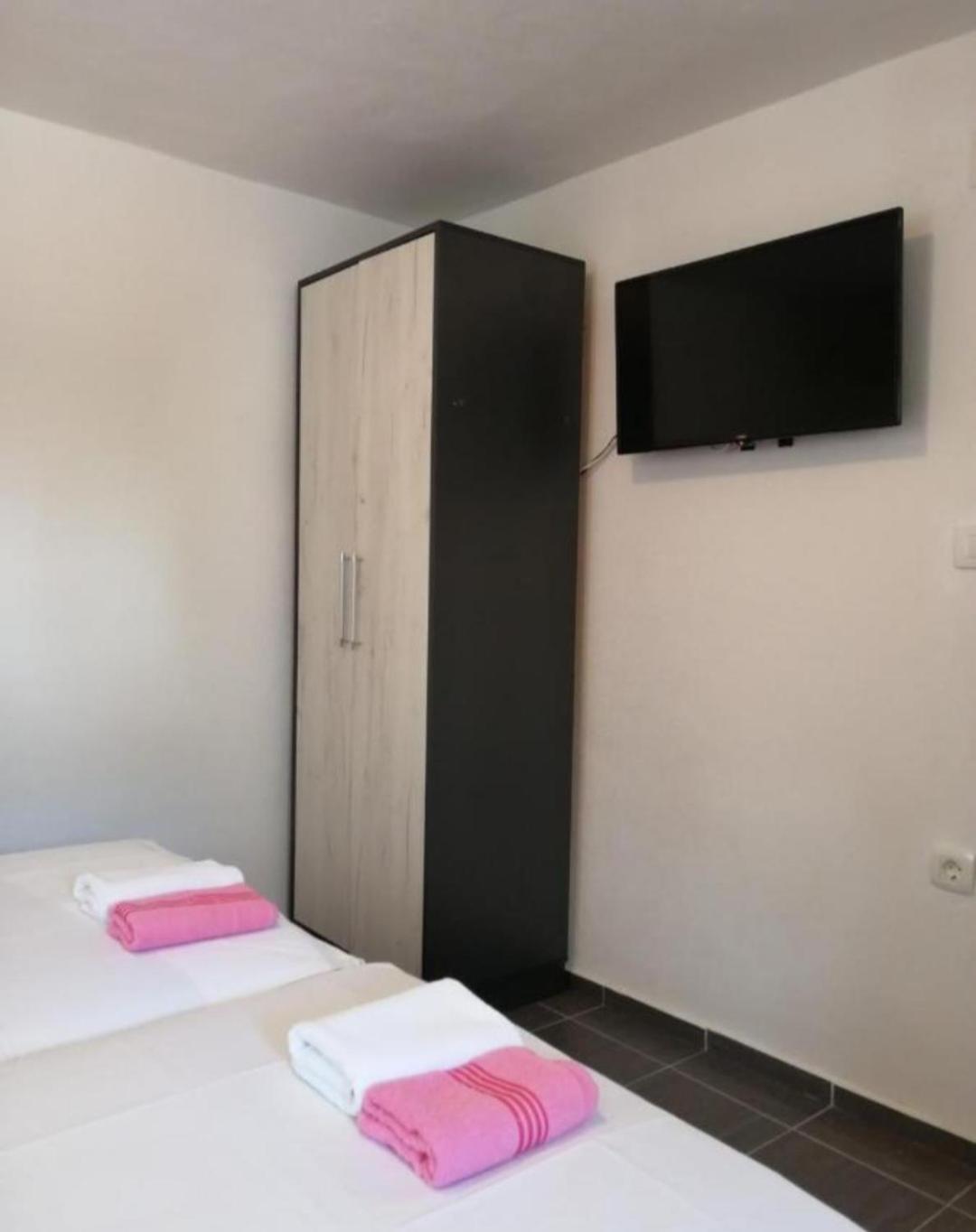 Sara Apartments Budva Room photo